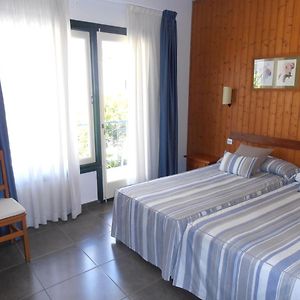 Habitación Básica con 2 Camas Individuales